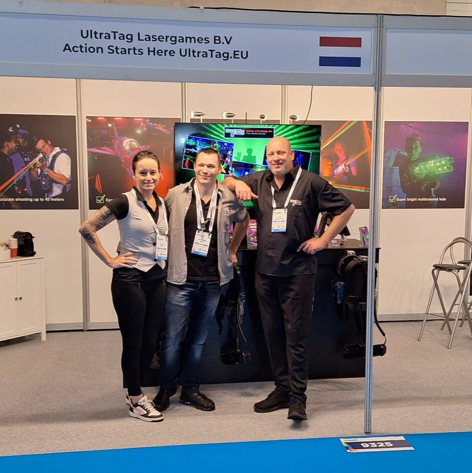 Team UltraTag @ IAAPA Team UltraTag @ IAAPA