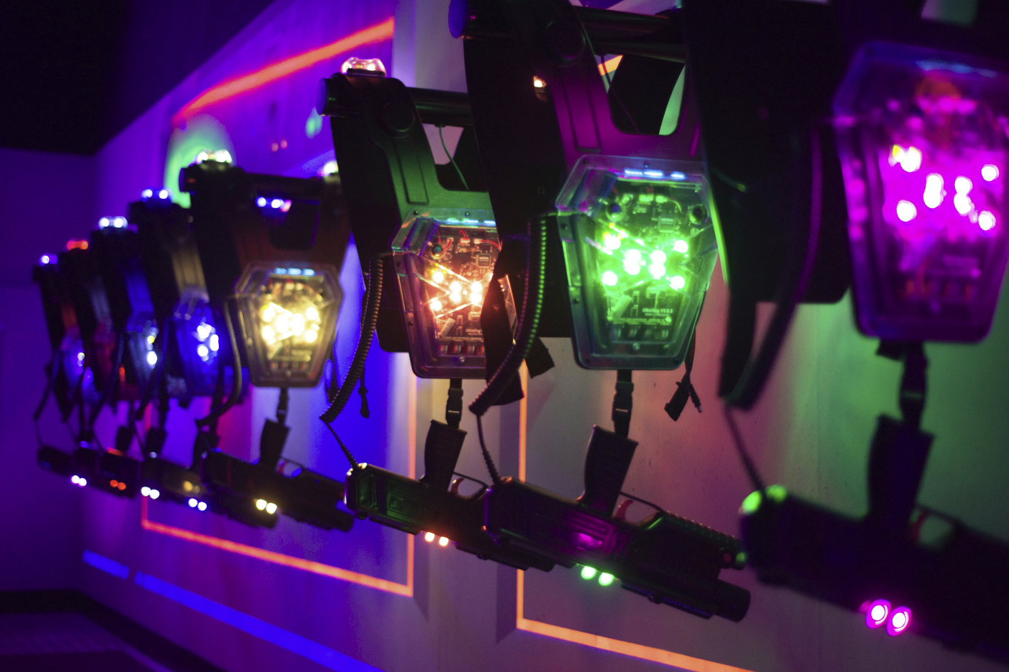 Why Your Family Entertainment Center Needs Laser Tag
